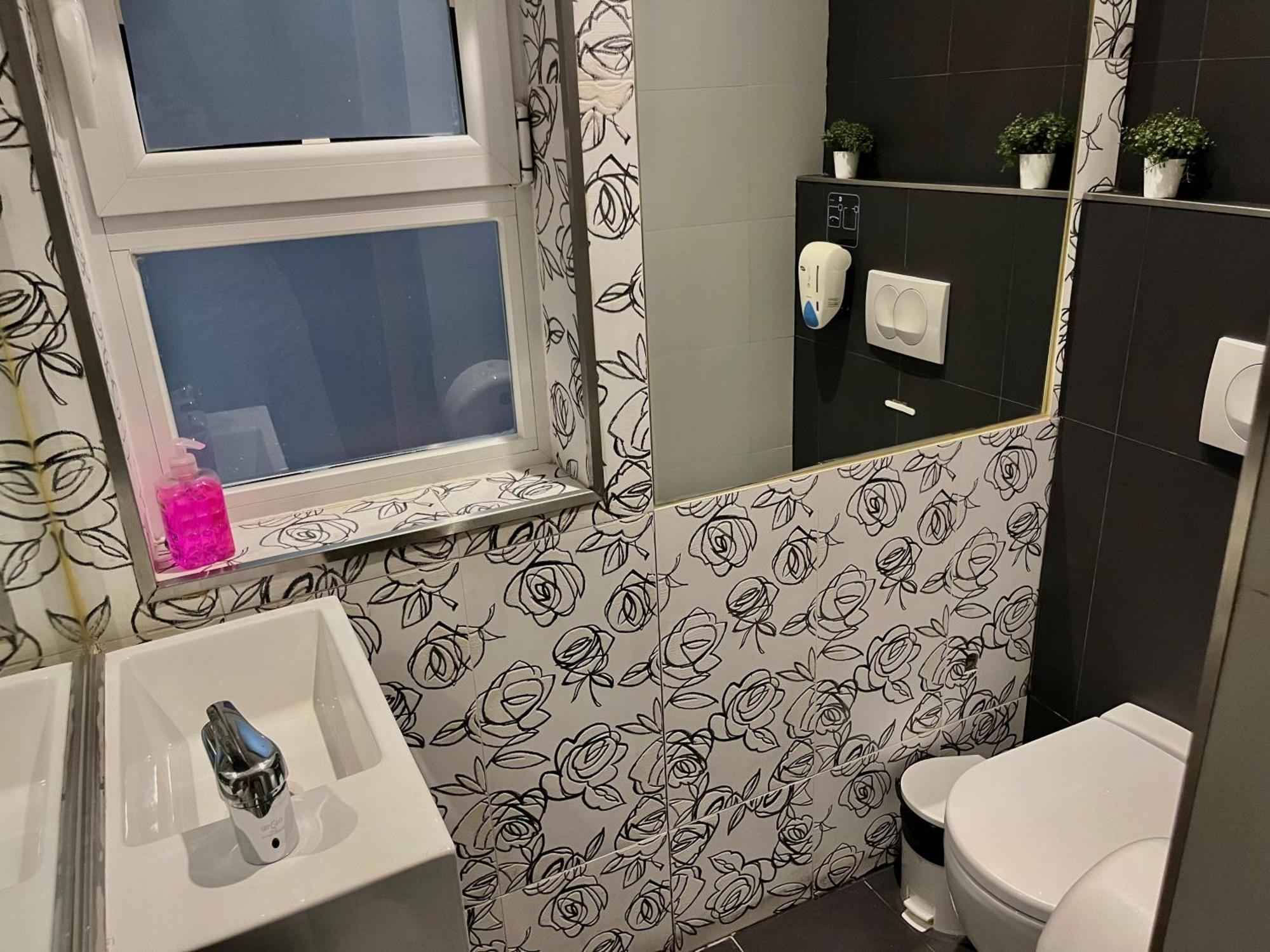2 Bedroom Apartment - Bairro Alto Residence 리스본 외부 사진